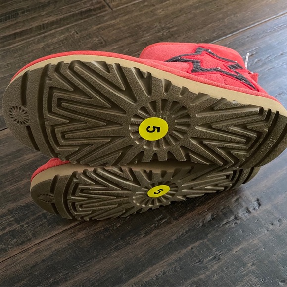 Genuine UGG Women's Classic Mini II Ankle Boots 
5 - Picture 5 of 6